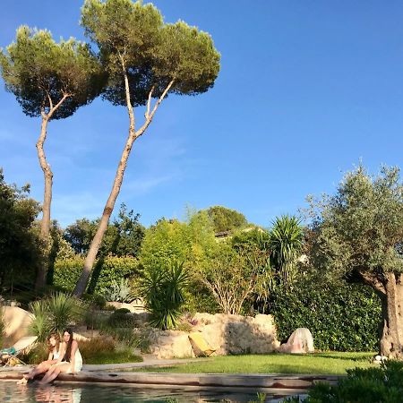Villa L'Ensoleillee Roquefort-les-Pins Exterior foto